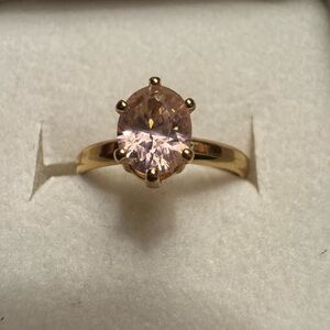 Elegant Gold and Pink Stone Ring Costume Size 7